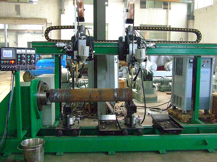 PLC control Lathe type automatic girth welder